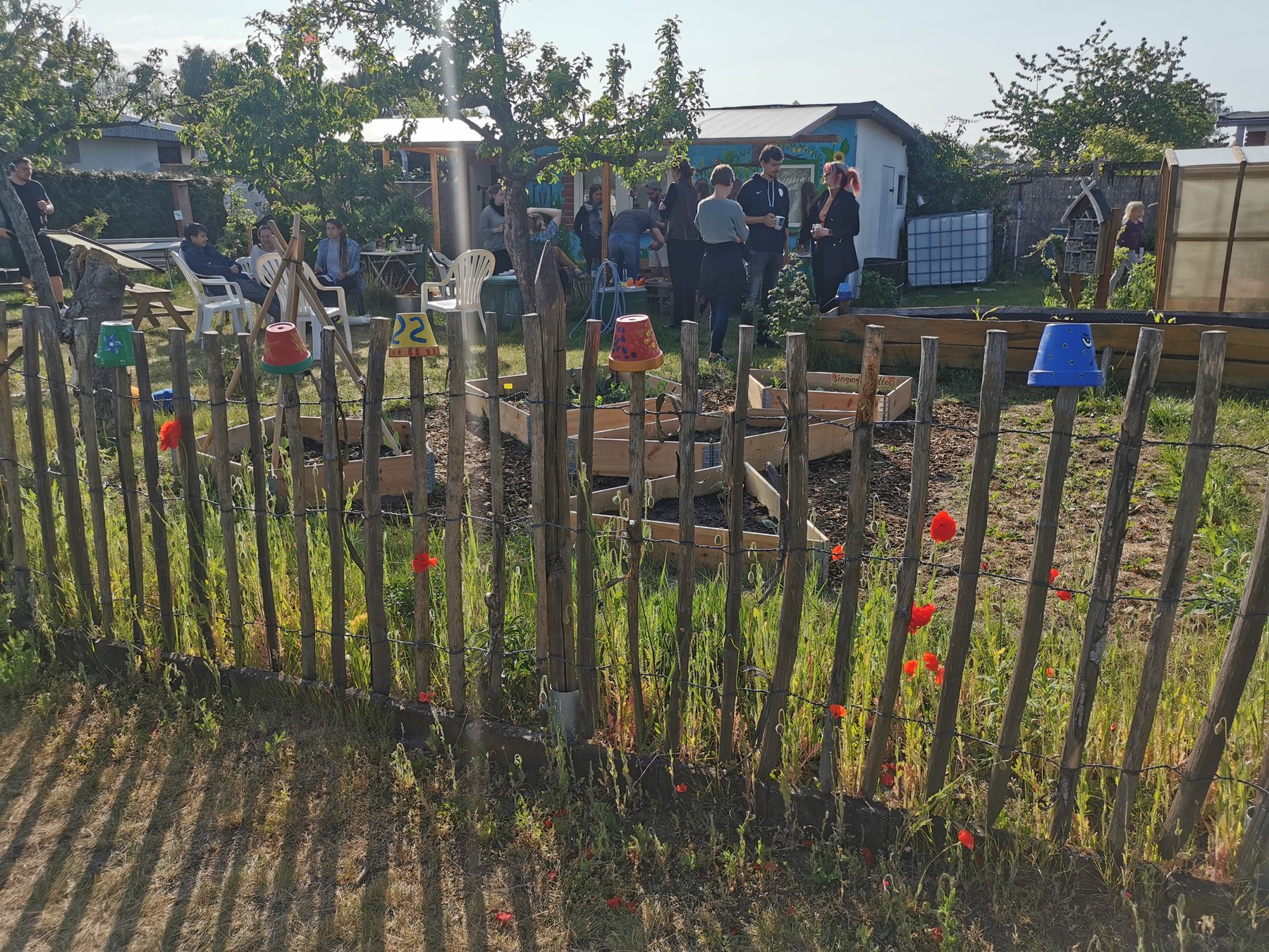 Seminar und Austausch im Erlebnisgarten